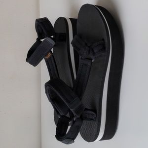 Teva Flatform Mesh Strap Sandals Black White Women's 9